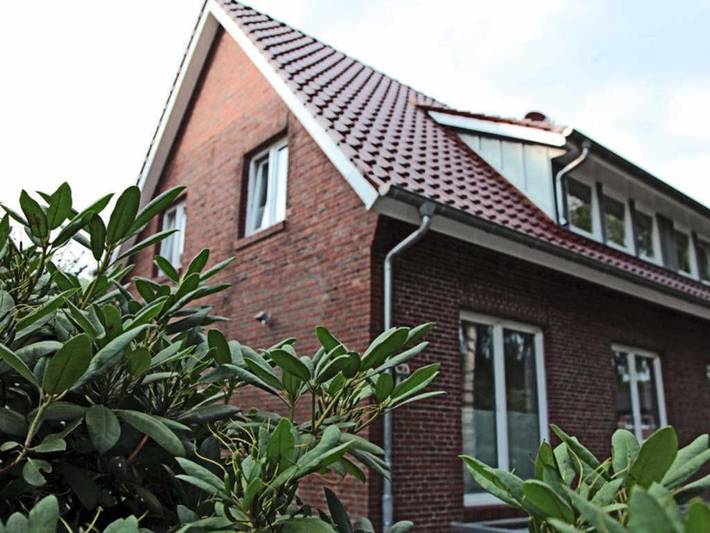 Ferienwohnung für 5 Personen, mit Terrasse und Garten in Leer