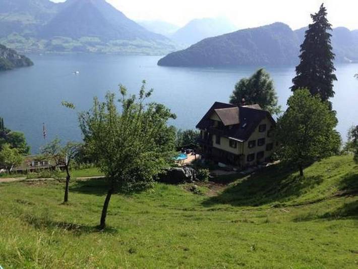 Ferienwohnung für 5 Personen, mit Terrasse und Seeblick in der Schweiz