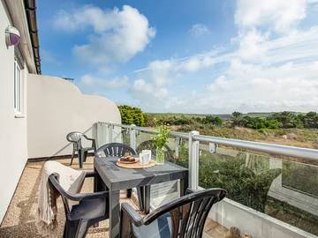 Holiday Rental for 6 People in Newquay, Cornwall, Photo 2