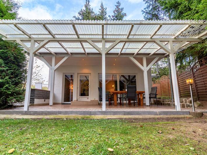 Ferienhaus mit Terrasse und Kaminofen in Parchim in Parchim, Ludwigslust-Parchim