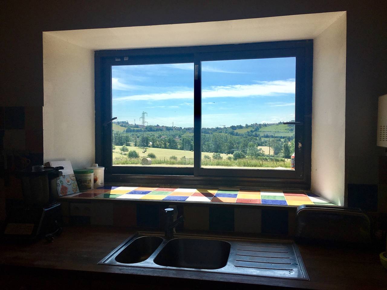 Casa espaciosa con vista a la montaña en Naucelles in Aurillac, Región de Aurillac
