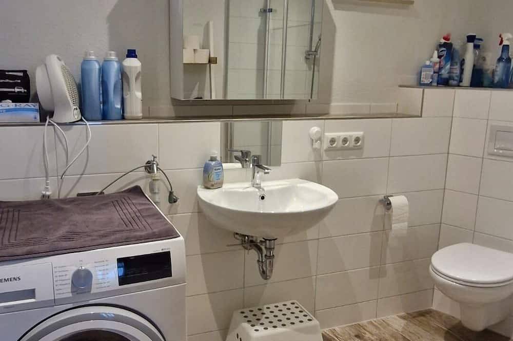 Ganze Wohnung, Ferienhaus Rhönblick mit Wintergarten und schönem Außenbereich in Bischofsheim an der Rhön, Rhön-Bayern