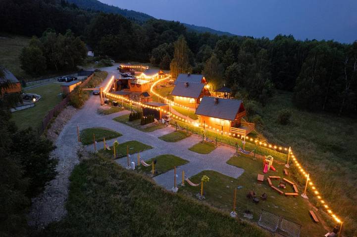 Apartament wakacyjny dla 10 osób, z Balkon i Jacuzzi oraz Taras i Ogród w Buczkowice
