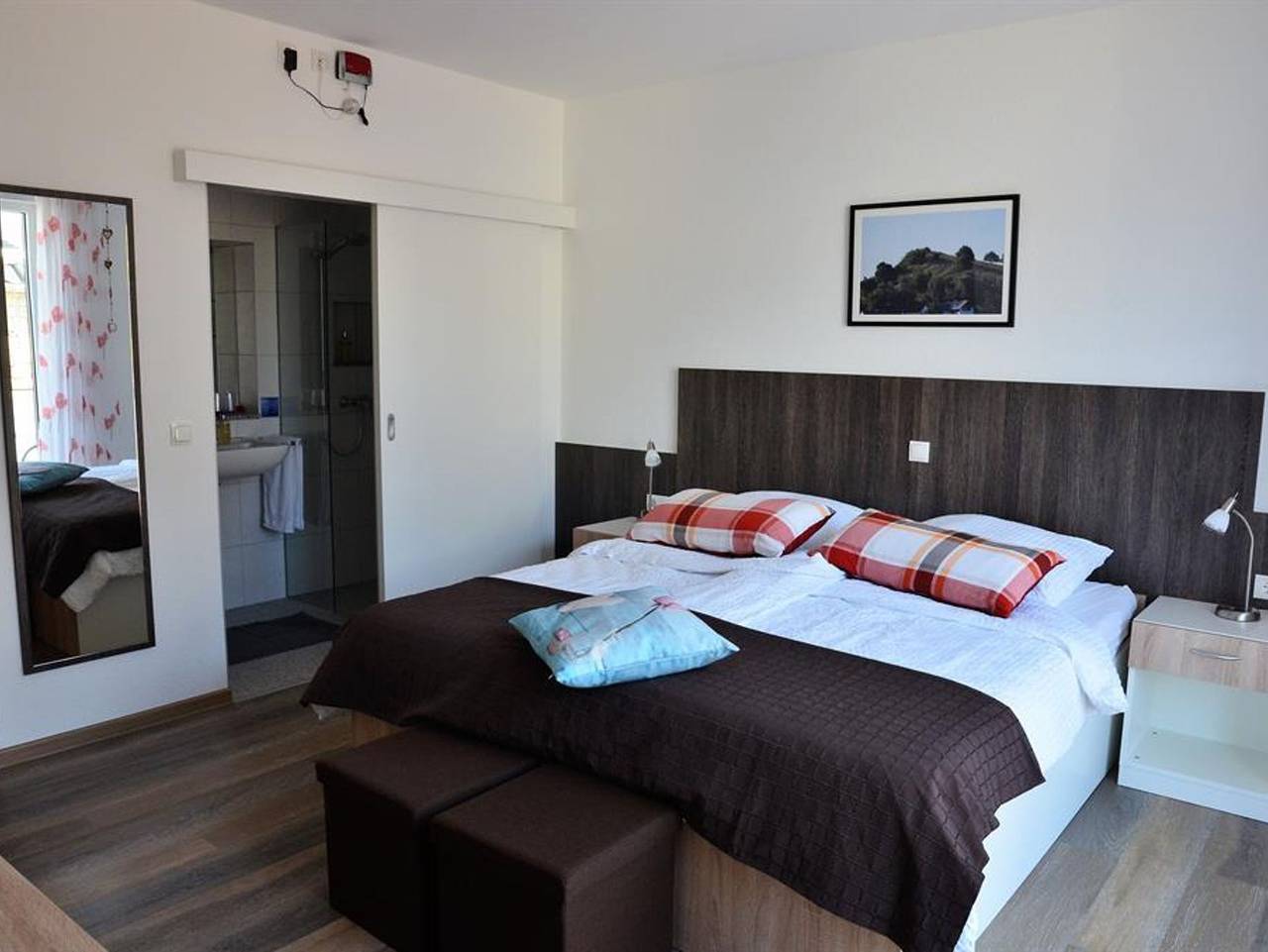 Gästehaus Am Hochsimmer - Doppelzimmer Dusche/Wc Balkon in Ettringen, Osteifel