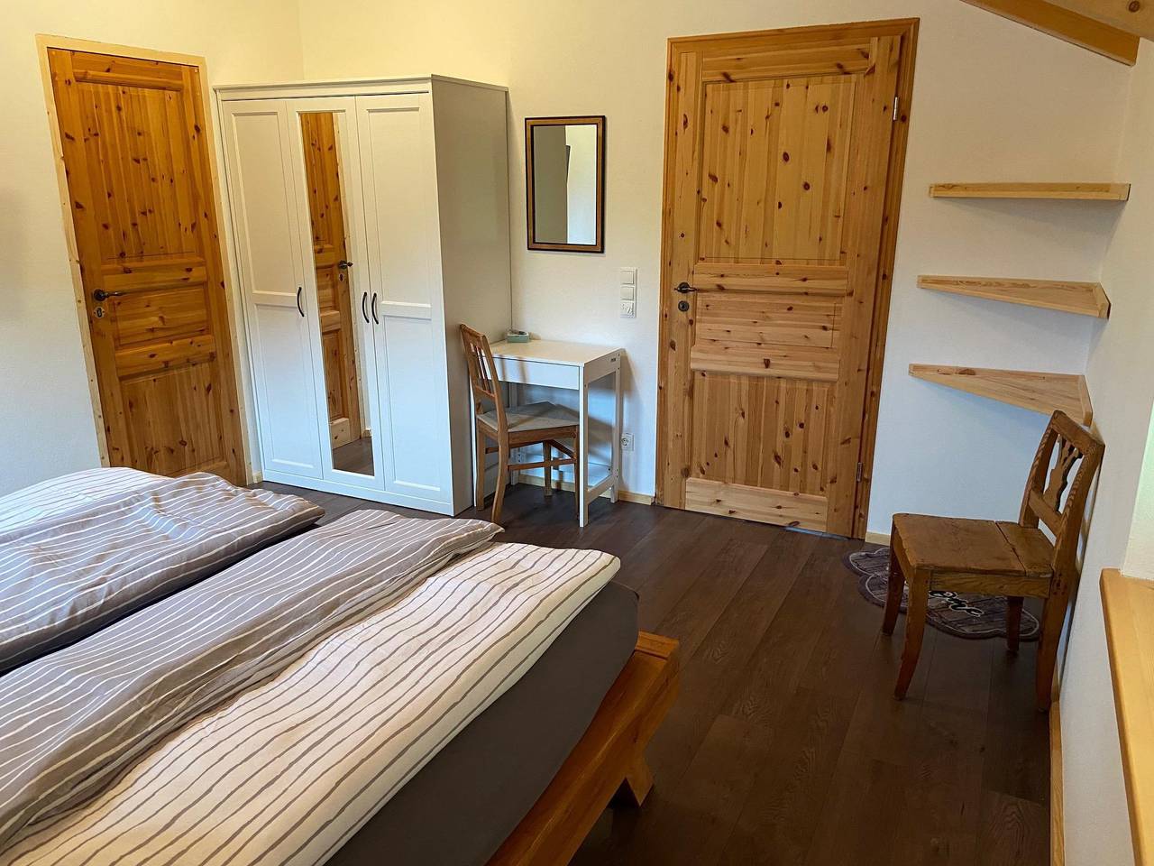 Ganze Ferienwohnung, Ferienwohnung/1 Schlafraum/Dusche und Bad, Wc in Wallgau, Walchensee