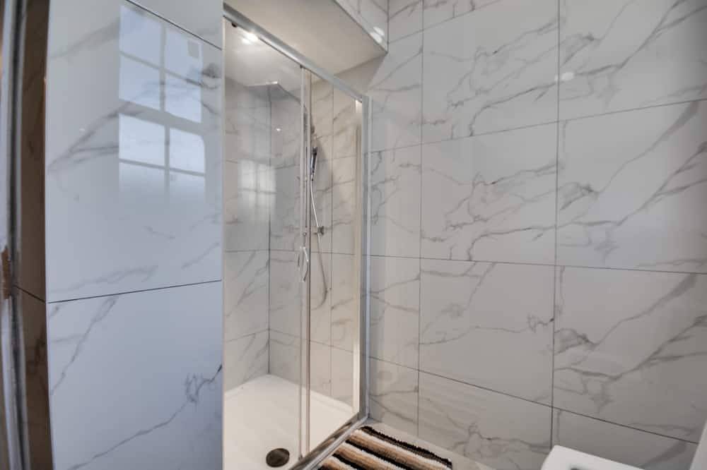 Ganze Wohnung, Cosy Wigan Apartment with Sunny Views in Wigan, Greater Manchester