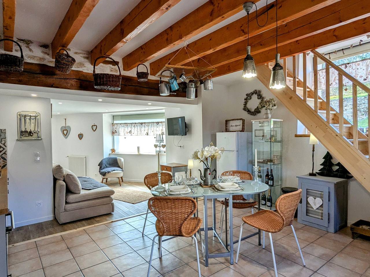 Gîte charmant à Bèze - 7 pers. in Bèze (homonymie), Région de Dijon