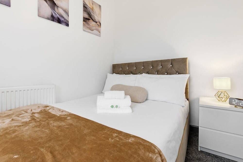 3-Bed House By Eason Stays Short Lets Wigan in Wigan, Greater Manchester