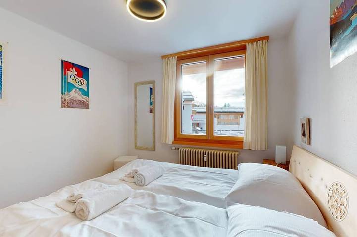 Apartamento entero, Luminoso apartamento de 2 habitaciones con ca. in Corvatsch, Silvaplana