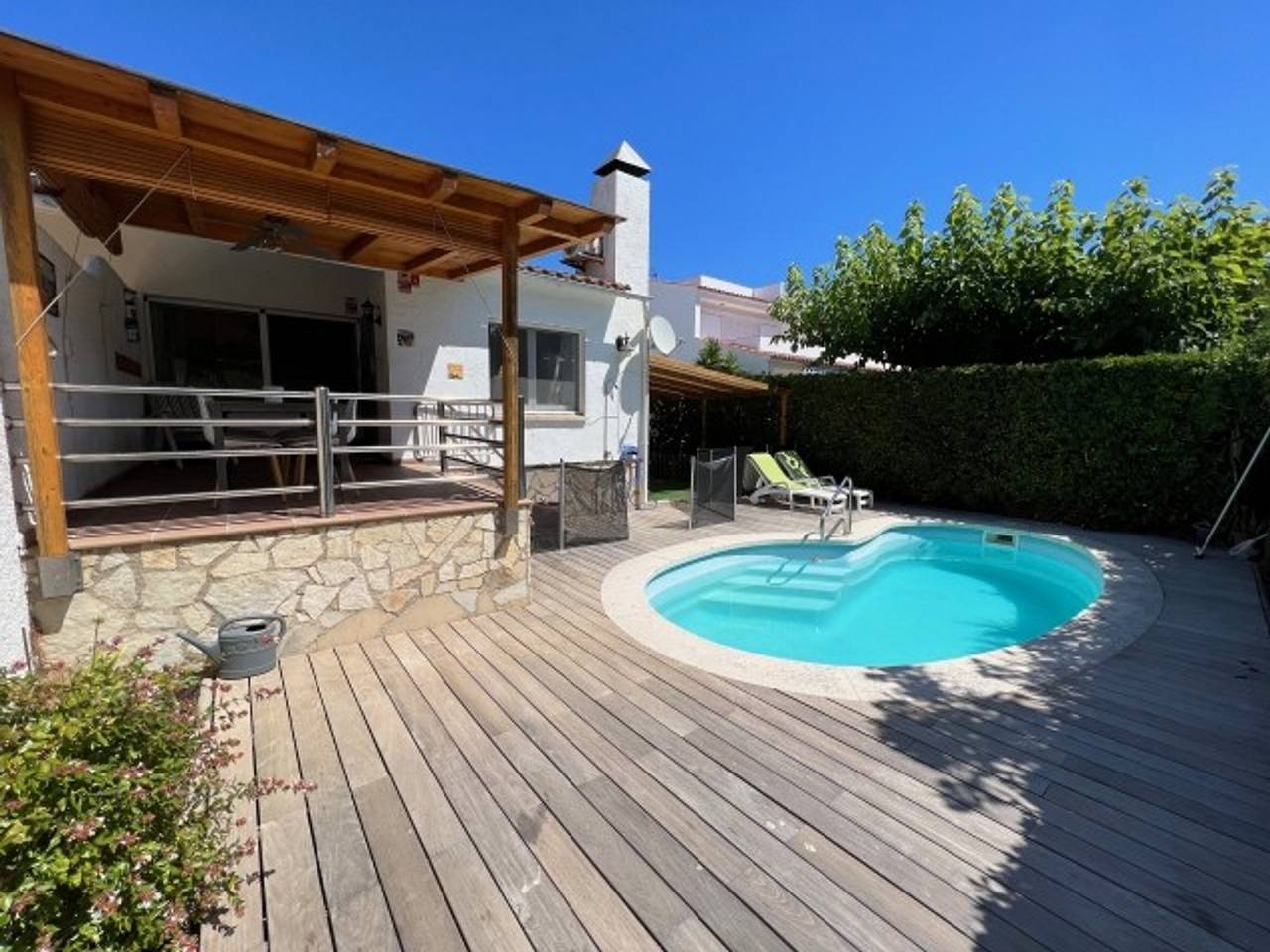 Cozy Villa with Private Pool Near the Beach in Torroella de Montgrí in Mas Pinell, Torroella de Montgrí