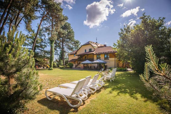 Apartament wakacyjny dla 2 osób, z ogród i basen, zwierzęta dozwolone w Krasnobród