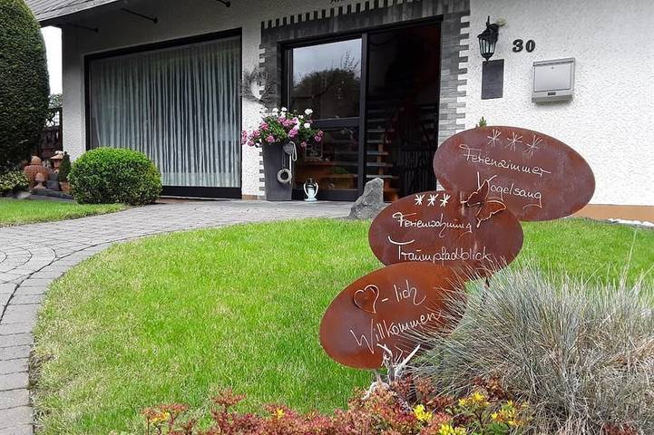 Ferienwohnung für 2 Personen, mit Garten in Rhens