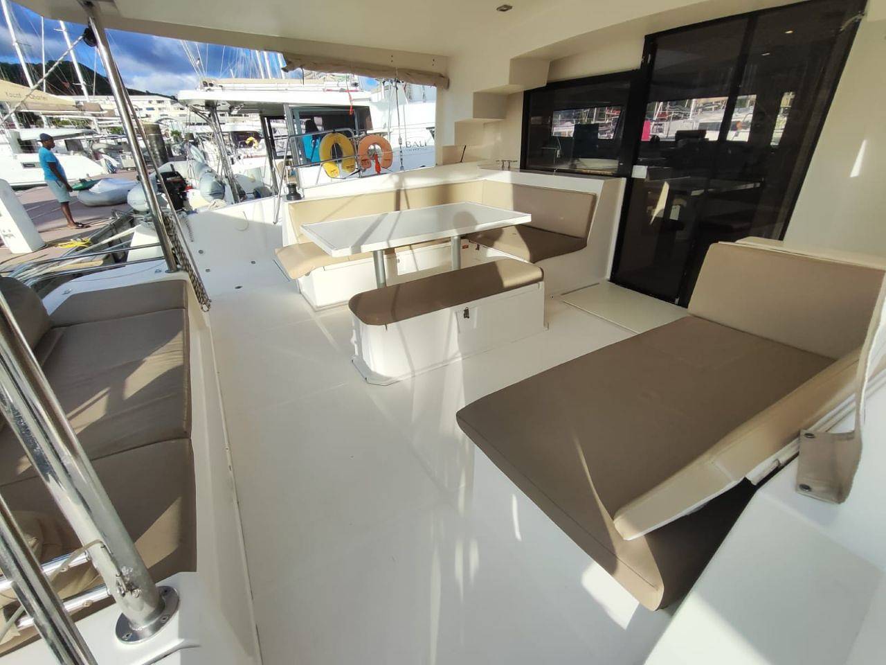 Bateau pour 8 personnes in Martinique
