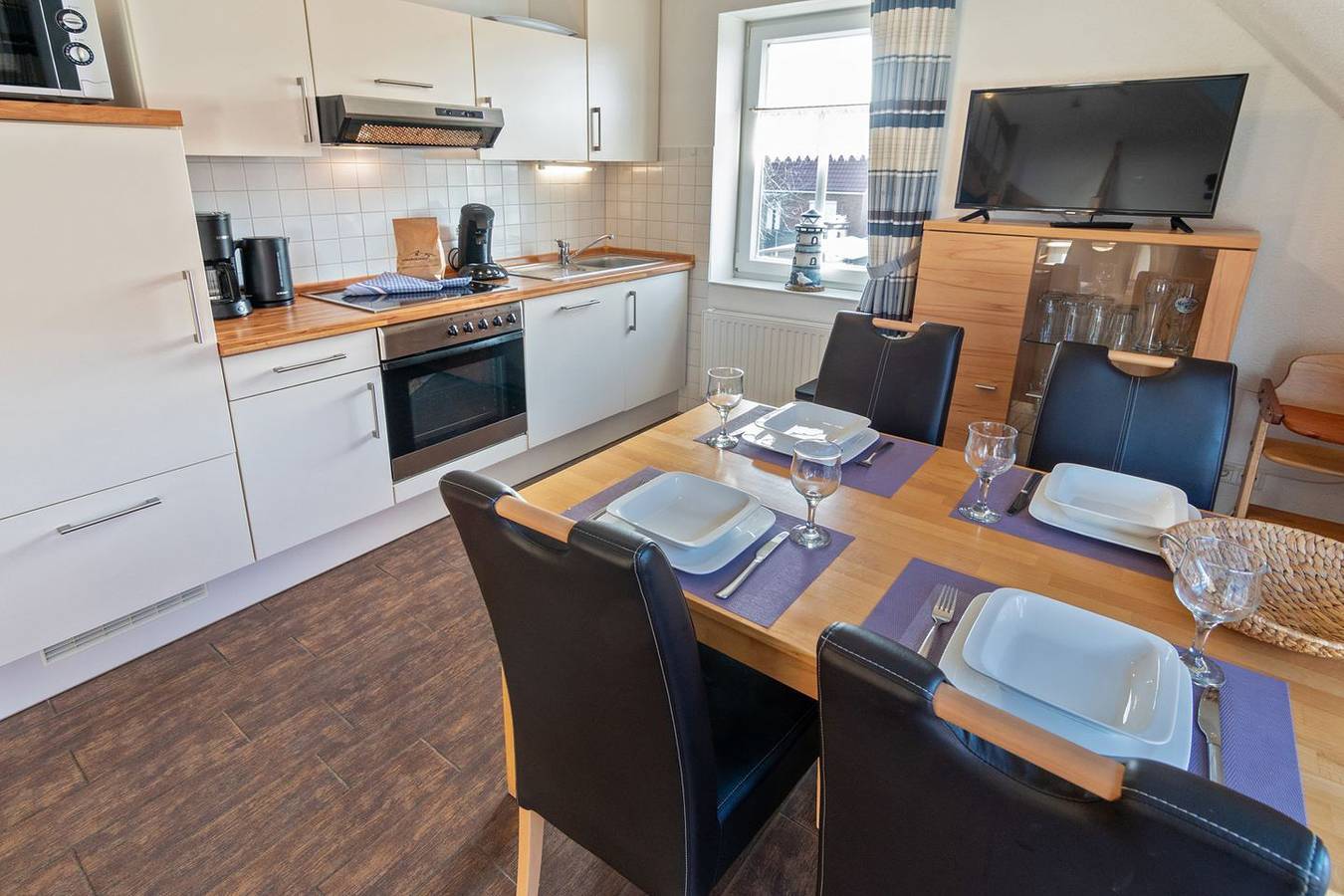 Ganze Wohnung, Die Wohnung liegt im Obergeschoß und ist für 4 Personen ausgelegt. in Strand Norddeich, Norddeich