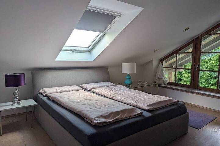 Große Ferienwohnung im Allgäu mit Balkon, Bergblick & Garten kunstvoll gestaltet in Ruderatshofen, Bayerisch Schwaben