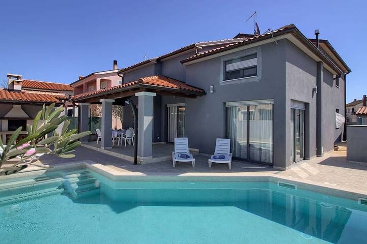 Villa for 7 people, with pets - 1