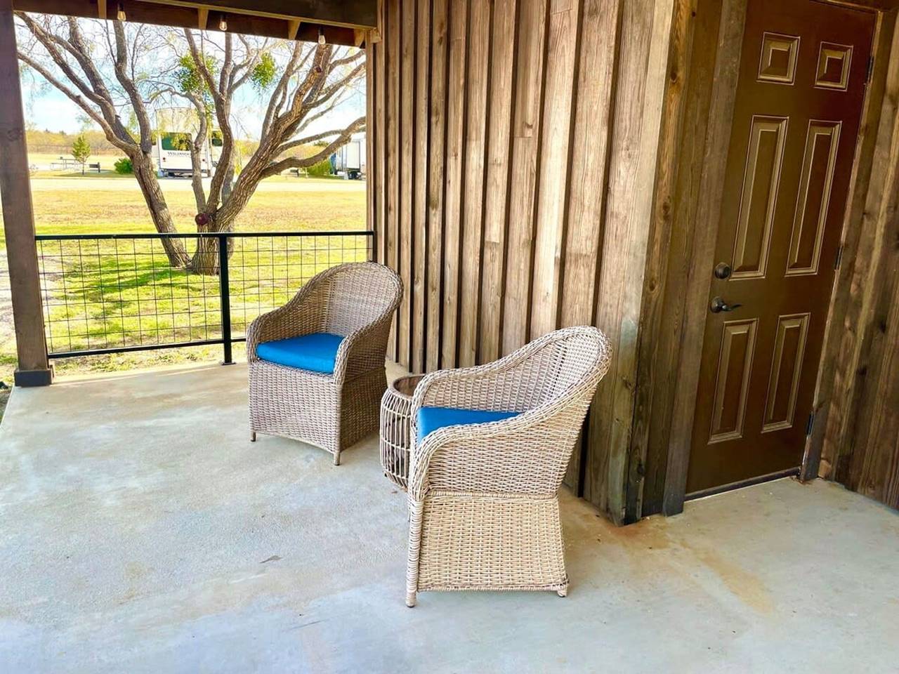 The Kingfisher Cabin 15Min to Magnolia & Baylor in McLennan County