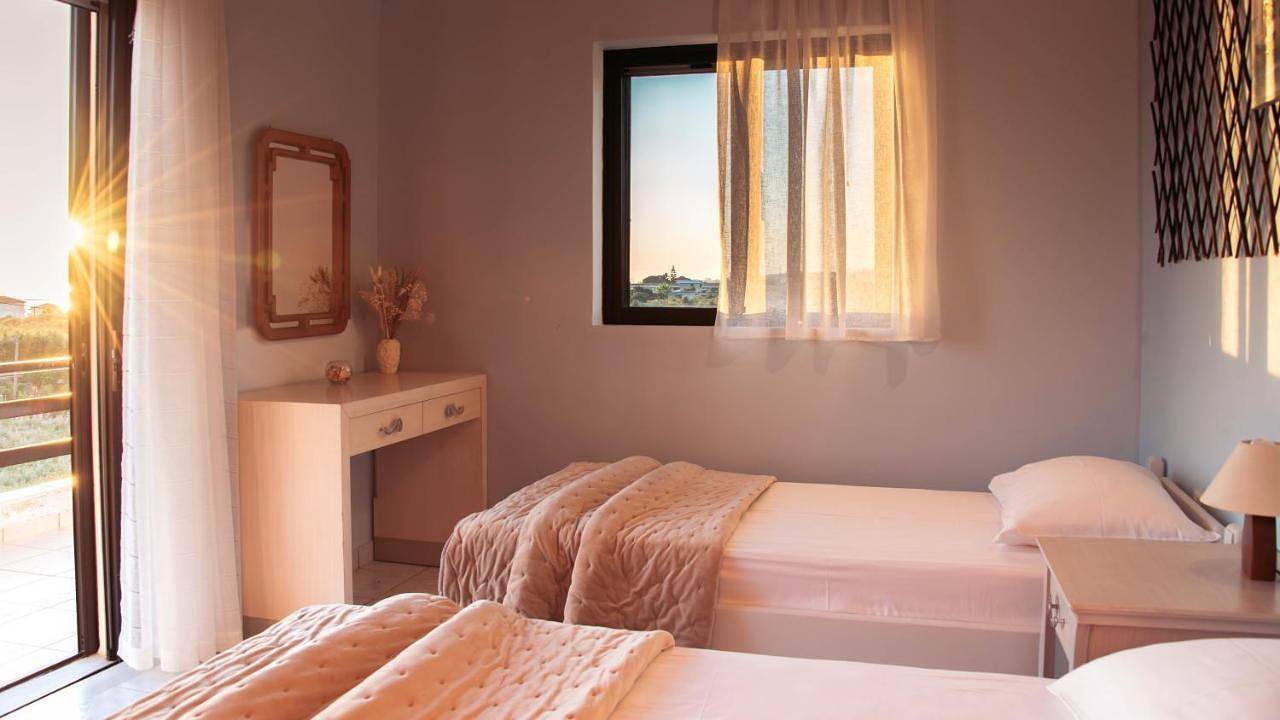 Ocean Breeze Apartment - Panoramic Sea View & Olive Grove - 100m to Beach in Δροσιά (Ζάκυνθος), Κυψέλη
