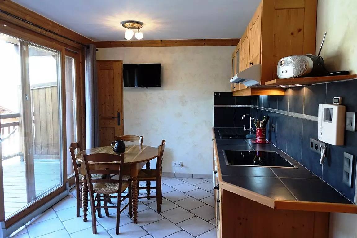 Entire apartment, Ski holiday Areches-Beaufort. Recent T3 of 30m2 - 4 beds in Arêches, Beaufort (Rhône-Alpes)