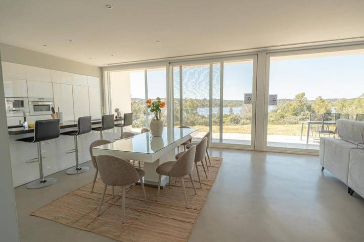 Casa rural para 11 personas, con Terraza y Jardín además de Piscina y Vistas al lago en El Garrobo - 2
