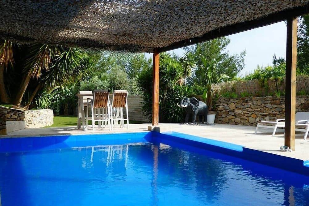 Villa Allegra-60 m2 with garden & heated pool in Le Beausset, Toulon region