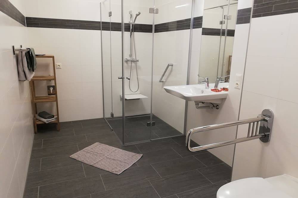 Ganze Wohnung, Gemütliche Ferienwohnung (80qm) für bis zu 4 Personen in Lanzenkirchen, Wiener Alpen