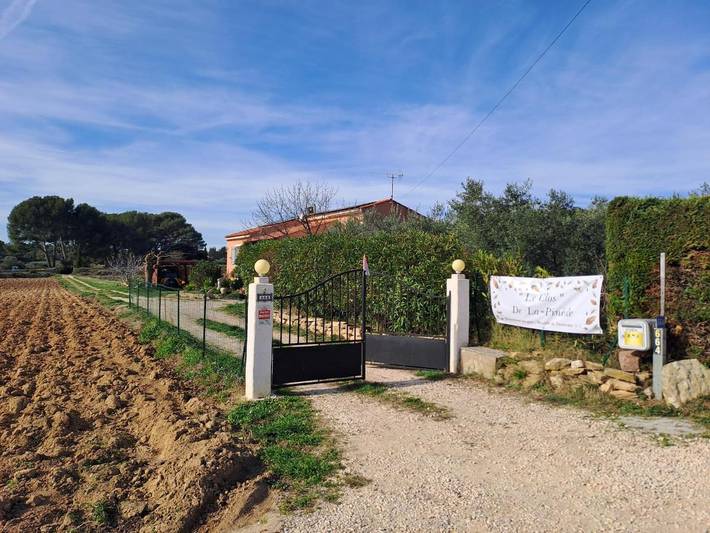Location de vacances pour 3 personnes, avec vue et jardin dans Circuit Paul-Ricard - 3