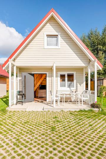 Ferienhaus für 8 Personen, mit Garten in Ustronie Morskie