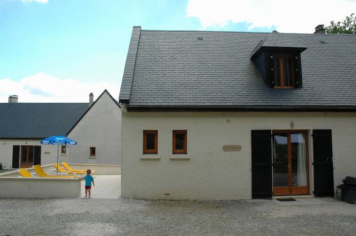 Gîte pour 6 personnes, avec piscine