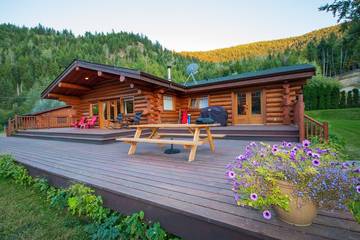 Cottage for 5 Guests in Kamloops Region, British Columbia, Picture 3