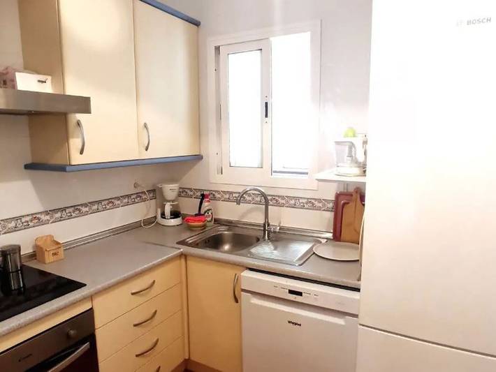 Gîte pour 4 personnes, avec terrasse et jardin, adapté aux familles dans La Isleta del Moro - 4