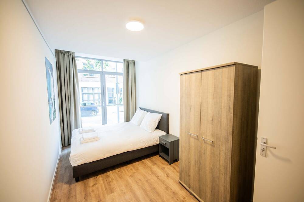 Entire apartment, Elegant Escape 1Bdr Apartment Prh in Rotterdam, South Holland