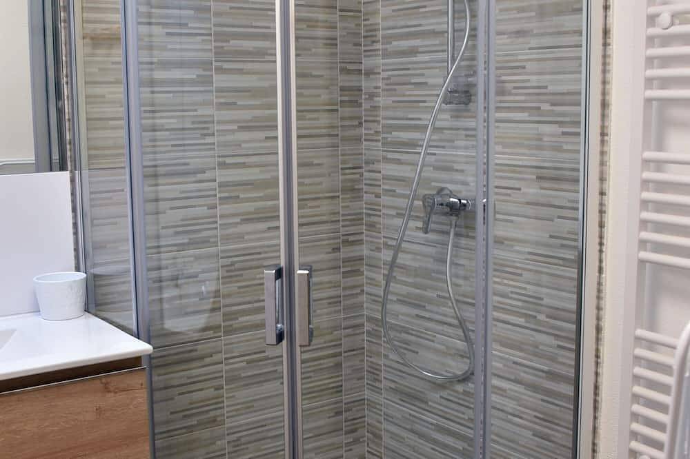 Geheel appartement, Nieuw appartement - Tracks 4/5 min. Lopen - 3 kamers voor 6 personen 38 m2 in La Joue du Loup, Dévoluy