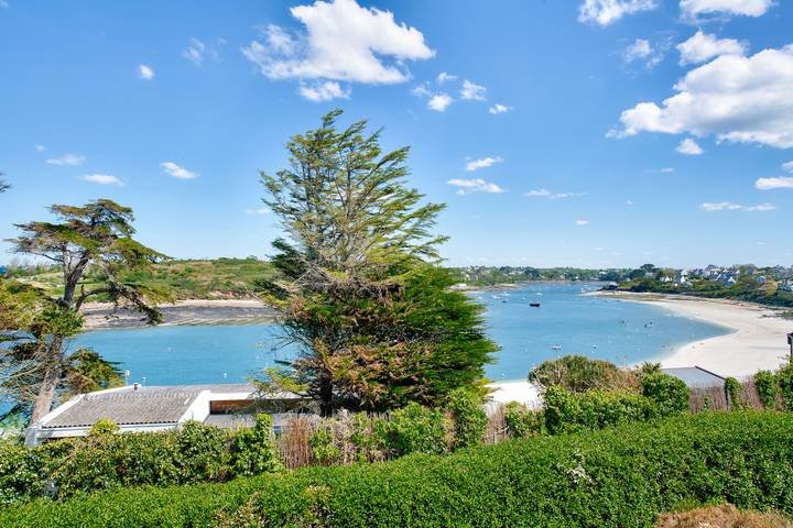 Location de vacances pour 12 personnes, avec Terrasse et Jardin à Saint-Pabu