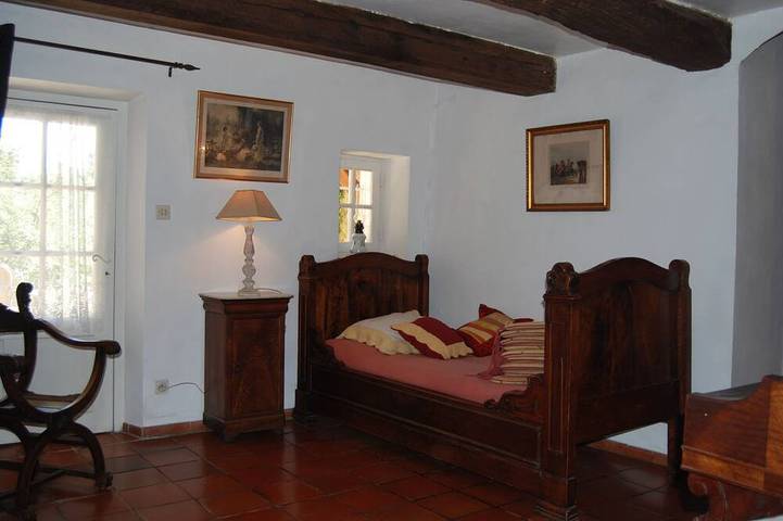 Salernes Haut Var Casa con encanto piscina 6x12 aire acondicionado parque 70000m2 in Salernes, Region de Draguignan