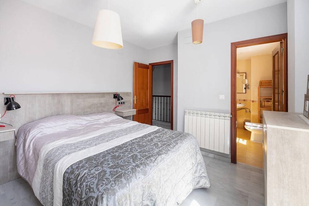 Cerca de Sierra Nevada y Alhambra.Ubicación perfecta entre naturaleza y ciudad in Entorno de Sierra Nevada, Cenes de la Vega