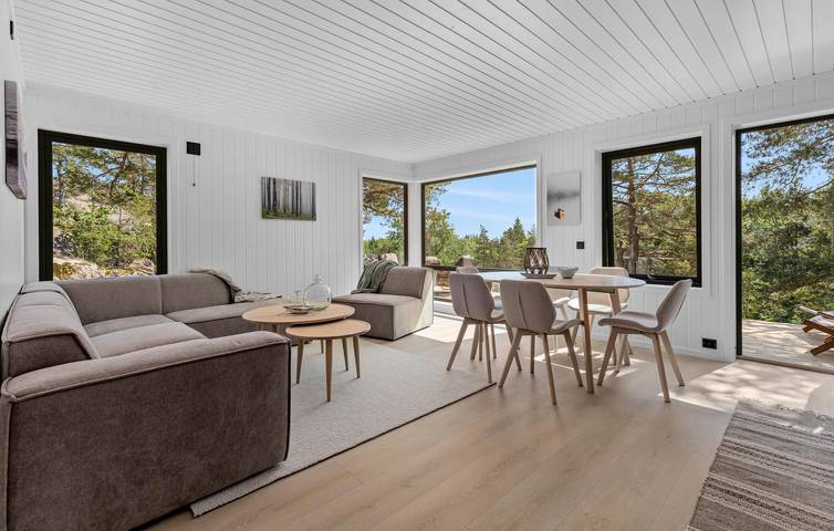 Ferienhaus für 9 Personen mit Terrasse in Risør