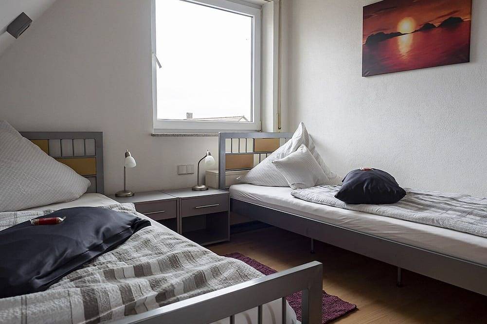 Ganze Wohnung, Moderne freistehende Wohnung in Löwenstein, Nähe zu Audi, Lidl, Bosch, Kaufland in Löwenstein, Stuttgart Region