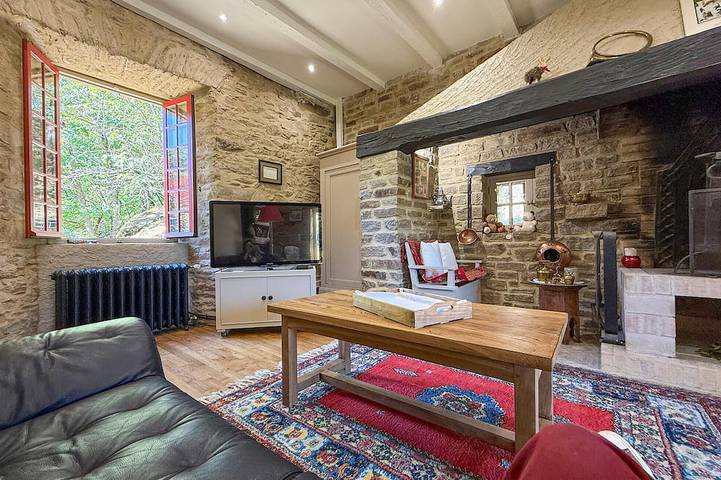 Location de vacances pour 8 personnes, avec terrasse à Saint-Paul-la-Roche - 4