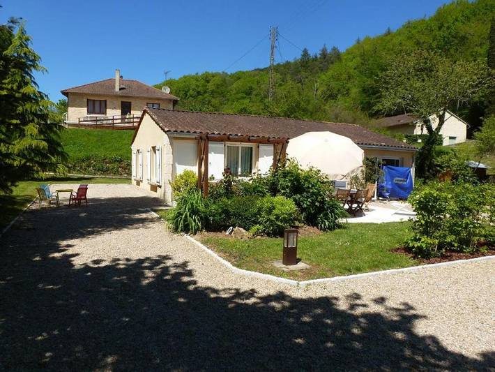 Location de vacances pour 6 personnes, avec jardin et piscine, animaux acceptés à Carlux - 3