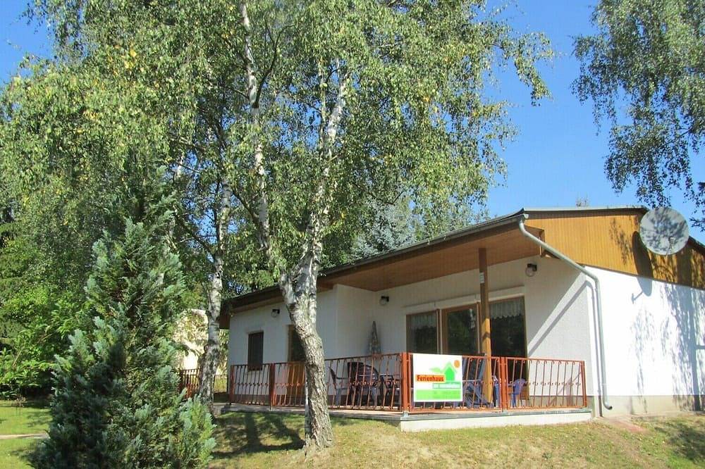 Komfortables Ferienhaus an der Talsperre Zeulenroda/Bungalowdorf Zadelsdorf. in Zeulenroda-Triebes, Saaleland