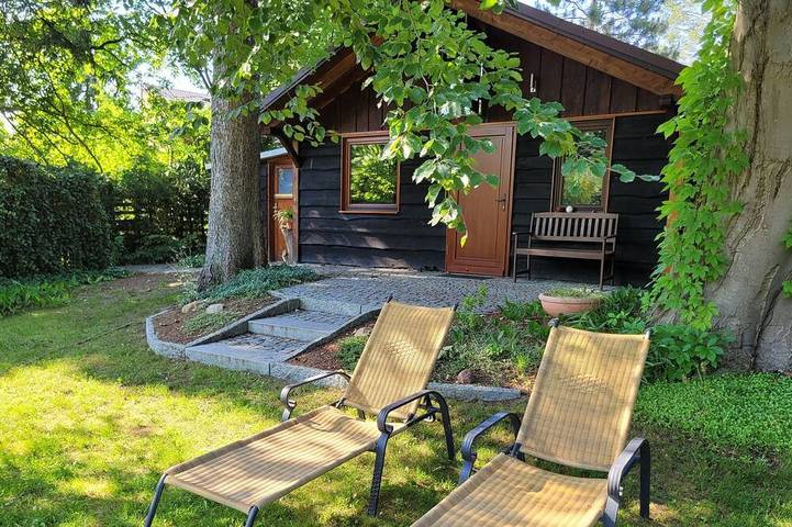 Ferienhaus für 4 Personen, mit Garten und Sauna in Grünheide