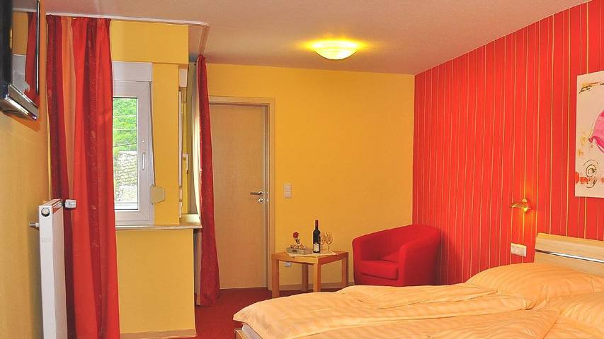 Ferienwohnung für 4 Personen, mit Terrasse an der Burg Eltz - 3