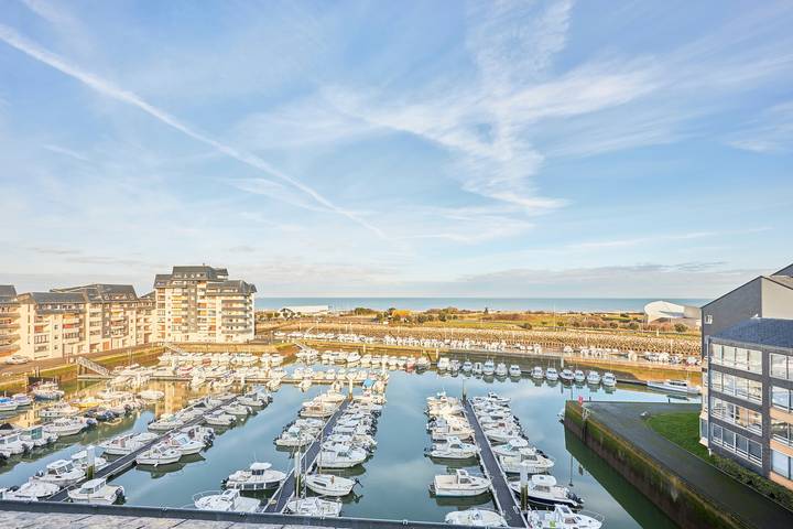 Ganze Wohnung, Ferienwohnung für 2 Personen mit Ausblick in Courseulles-sur-Mer, Caen und Umgebung