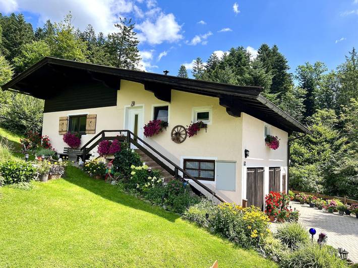 Ferienwohnung für 2 Personen, mit Pool und Balkon sowie Garten in Sankt Johann in Tirol