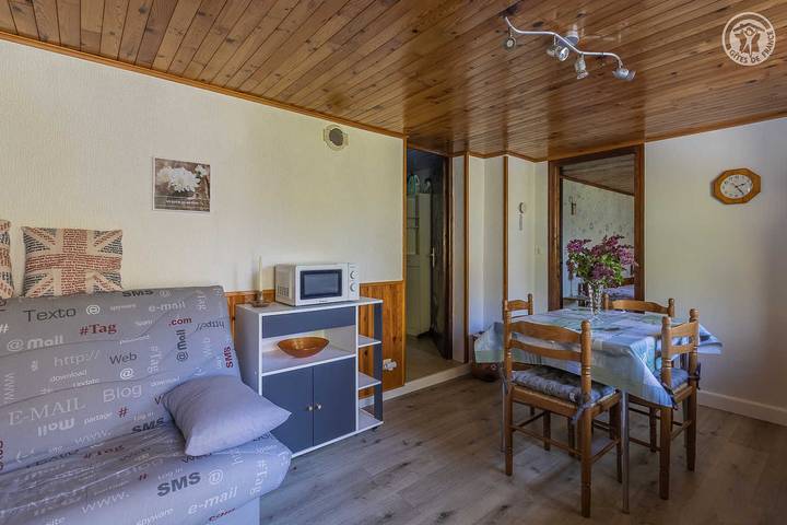 Gîte pour 3 personnes, avec terrasse dans La Biolle - 4