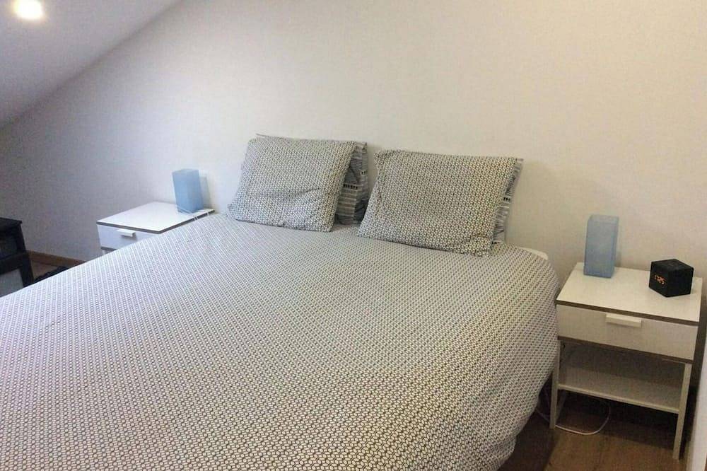 House Peniche Portugal 200 meters from the beach 8 people bairro do Visconde in Peniche, Leiria District