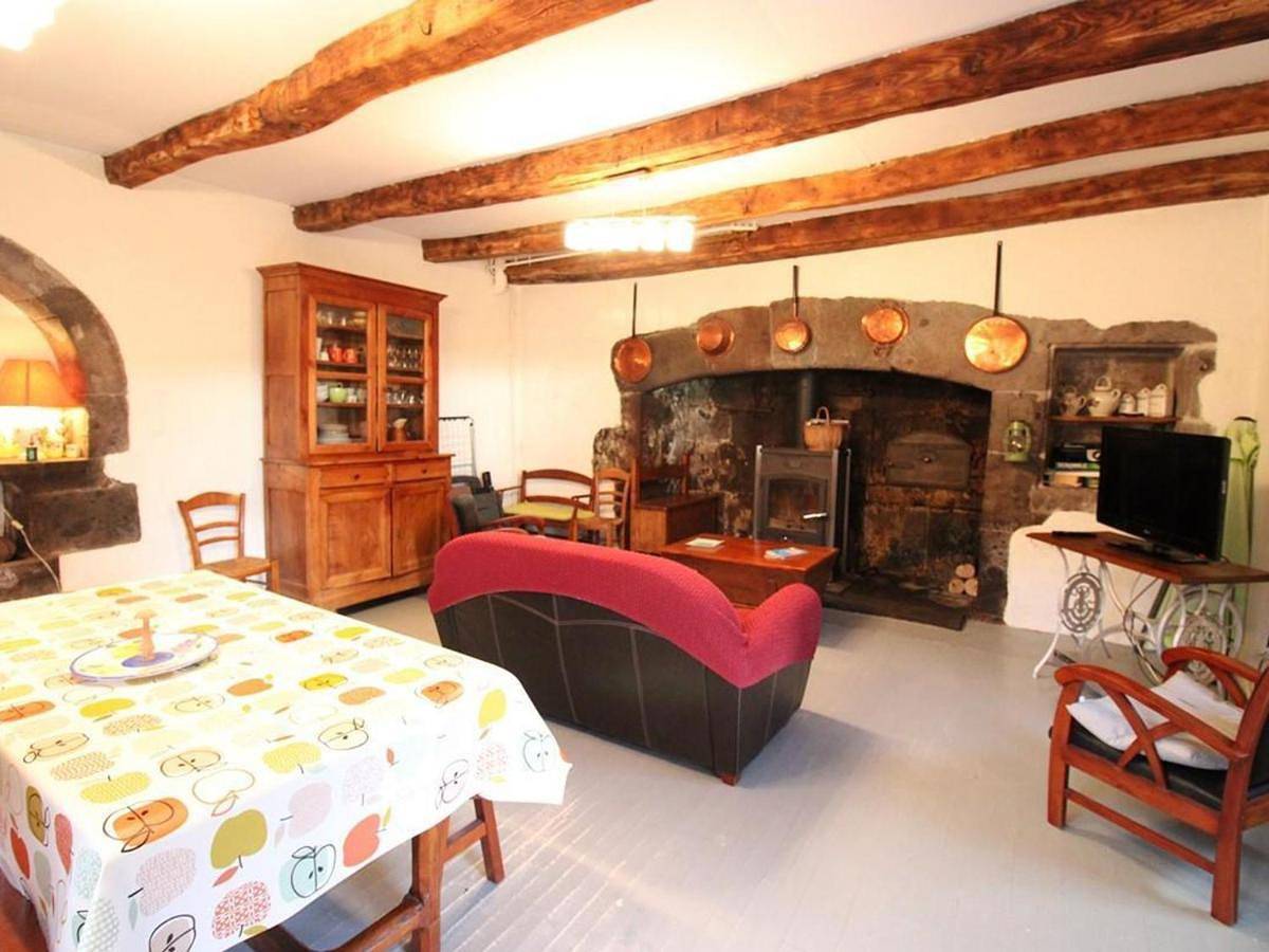 Holiday Home in Mandailles-Saint-Julien, Région d'Aurillac