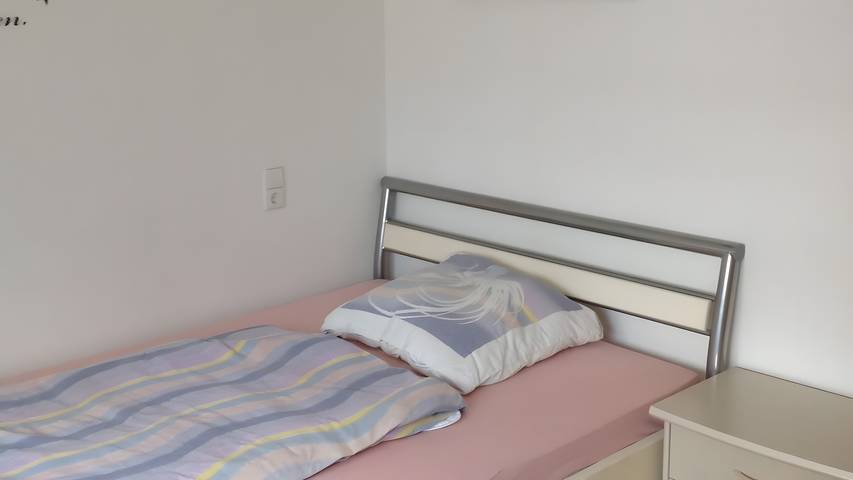 Ganze Wohnung, Ferienwohnung für 1 Person (35 m²) in Schnaitheim in Heidenheim, Landkreis Heidenheim