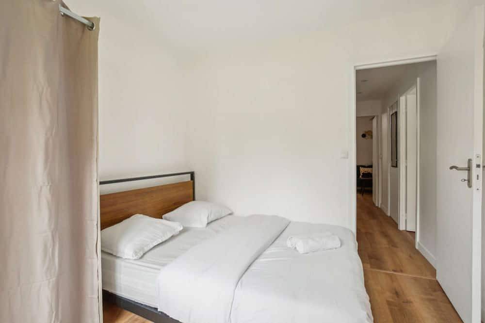 Appartement entier, Chic apart with balcony and parking in Cergy, Val-d'Oise